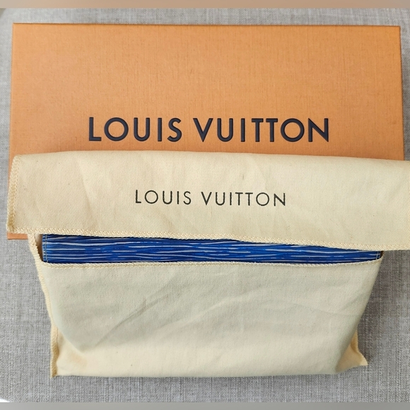 Louis Vuitton Sarah Wallet NM Epi Leather Denim Light - Picture 15 of 15